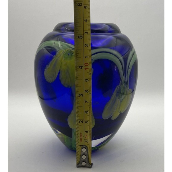 Kusak Art Glass Vase In Cobalt Blue With Cased Yellow Flowers & Green Vines - Picture 10 of 13